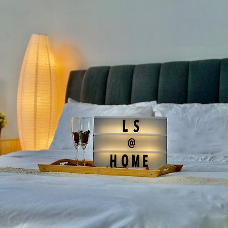 Loft Signature Executive Suite Empire City Petaling Jaya Extérieur photo